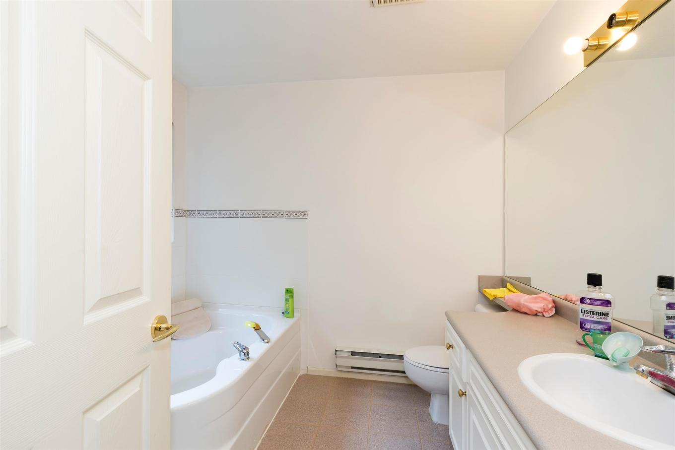 1642 Plateau Crescent, Coquitlam, BC