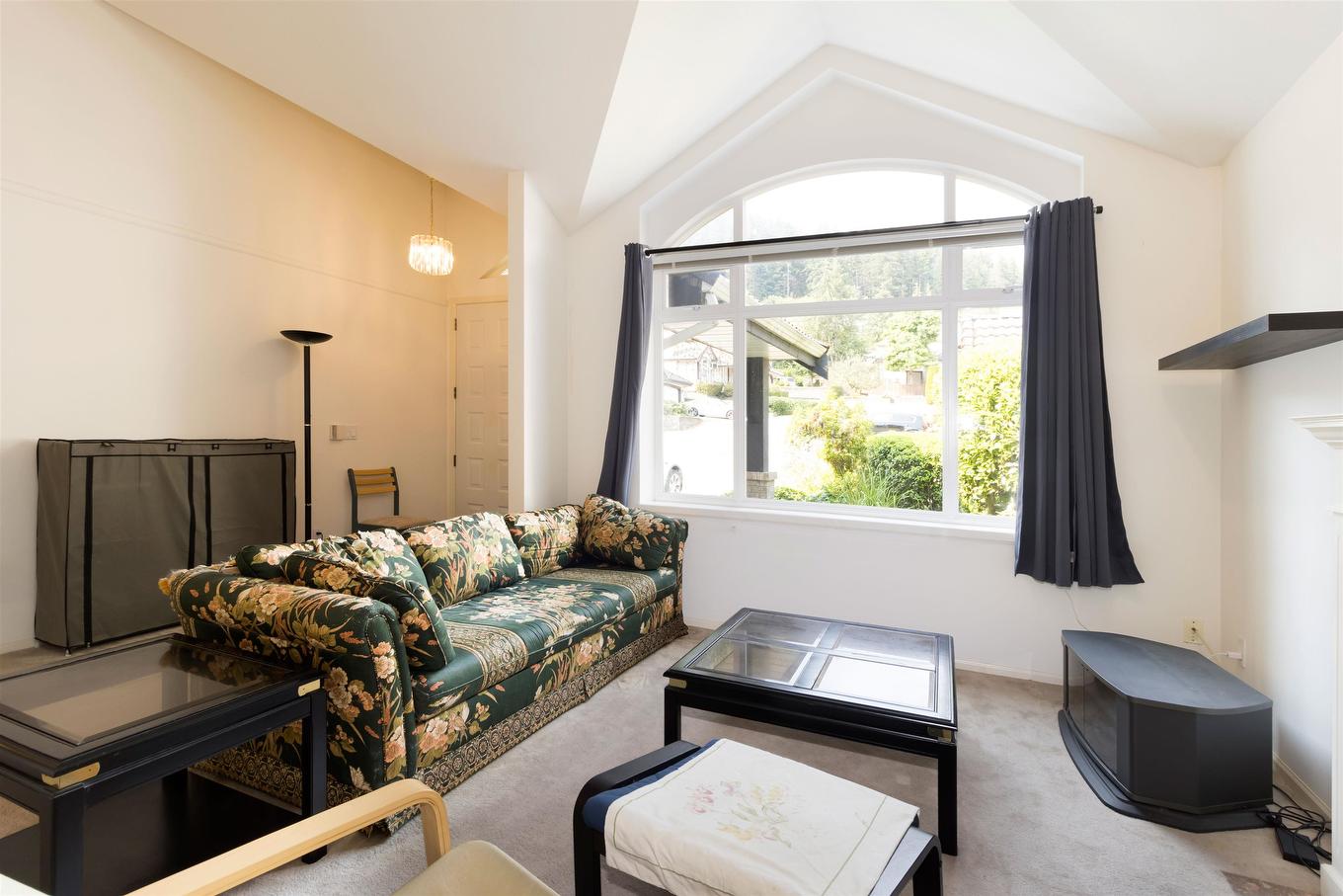 1642 Plateau Crescent, Coquitlam, BC