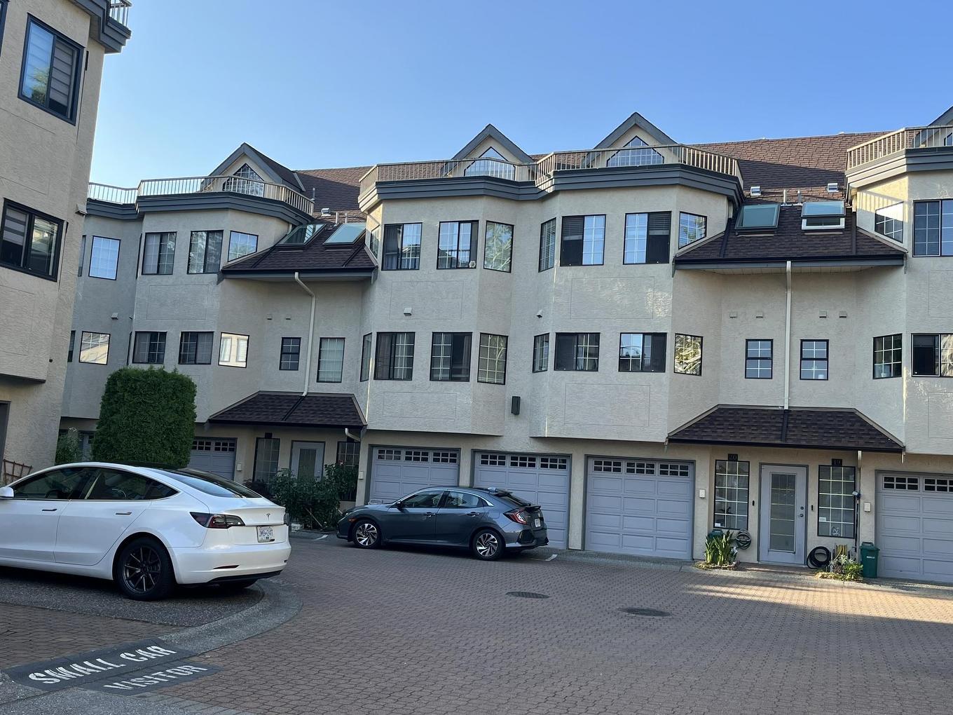 21-8591 Blundell Road, Richmond, BC