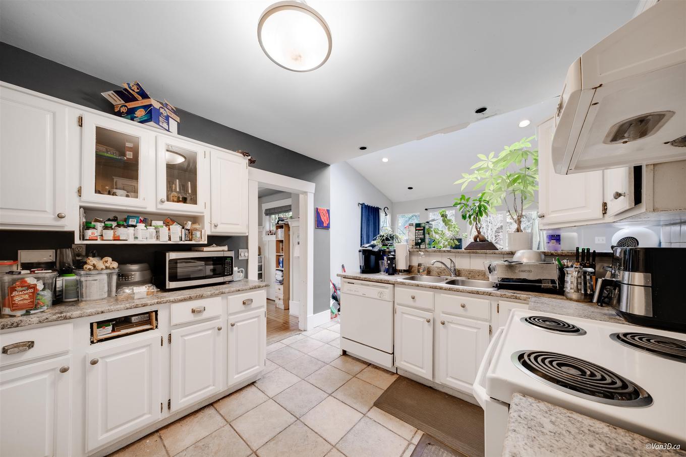 3531 37Th Avenue W, Vancouver, BC