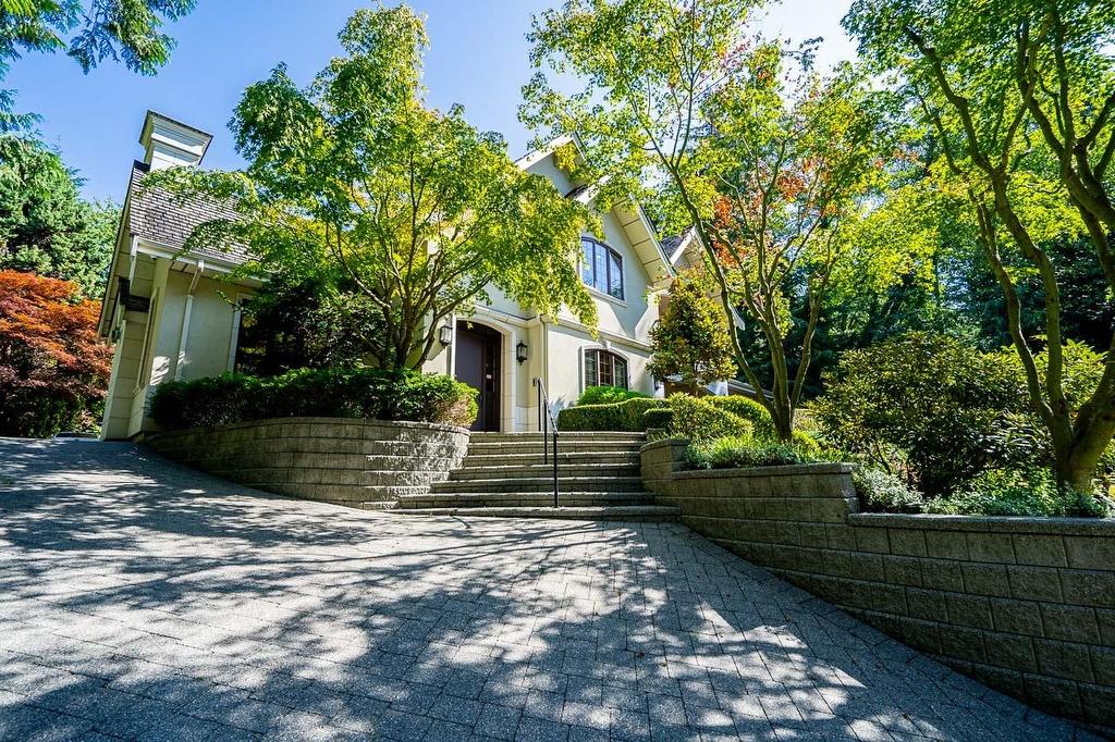 792 Southborough Drive, West Vancouver, BC