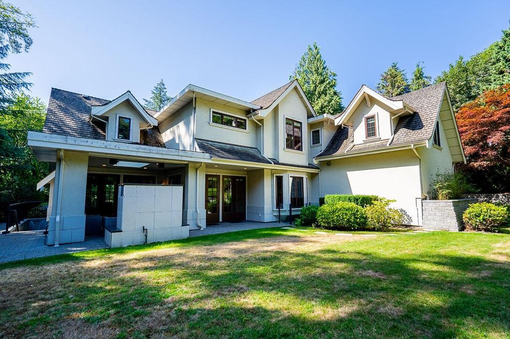 792 Southborough Drive, West Vancouver, BC