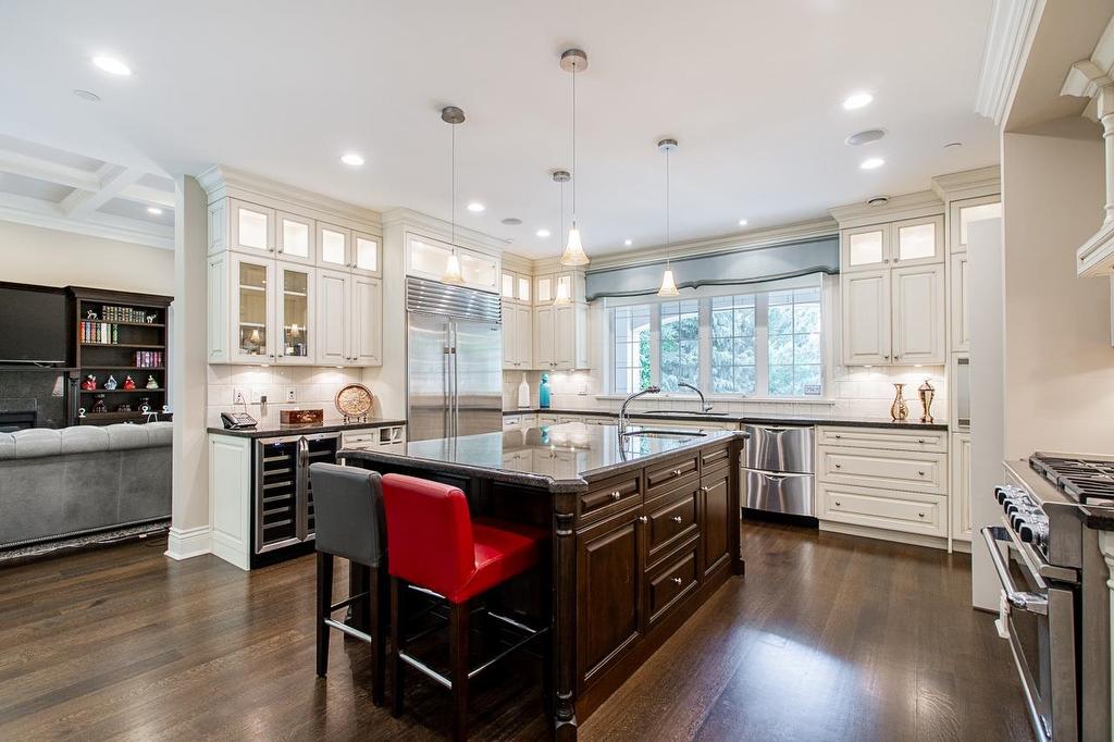 792 Southborough Drive, West Vancouver, BC