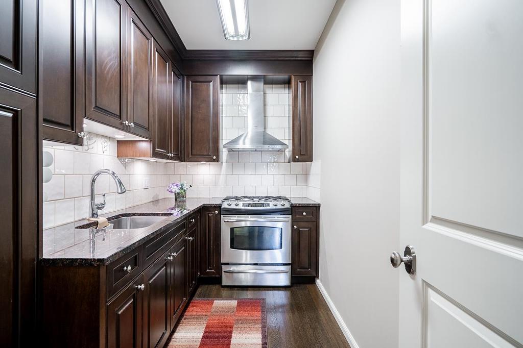 792 Southborough Drive, West Vancouver, BC