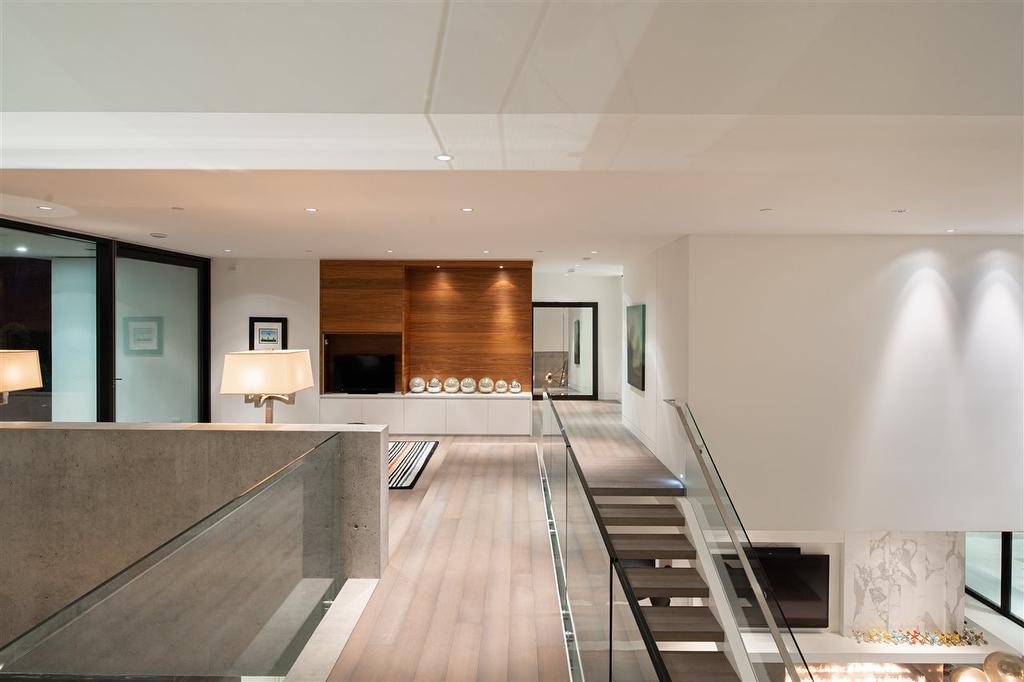 1071 Groveland Road, West Vancouver, BC