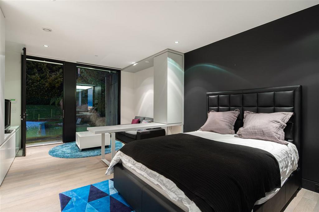 1071 Groveland Road, West Vancouver, BC