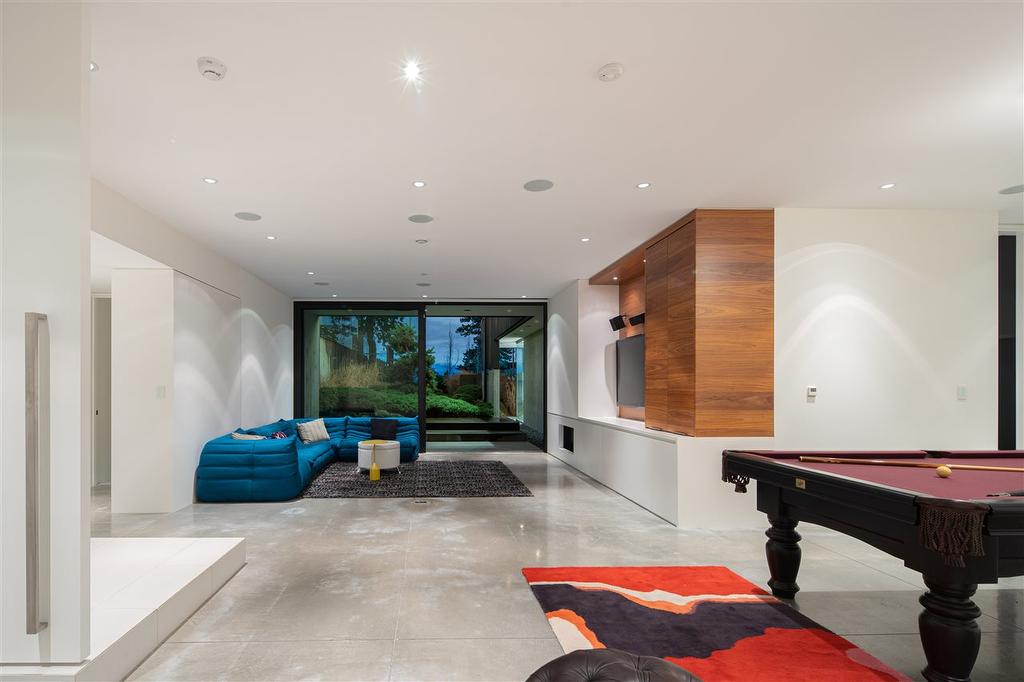 1071 Groveland Road, West Vancouver, BC