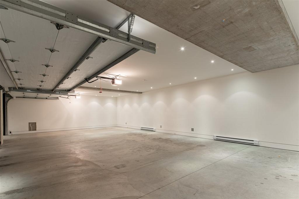 1071 Groveland Road, West Vancouver, BC