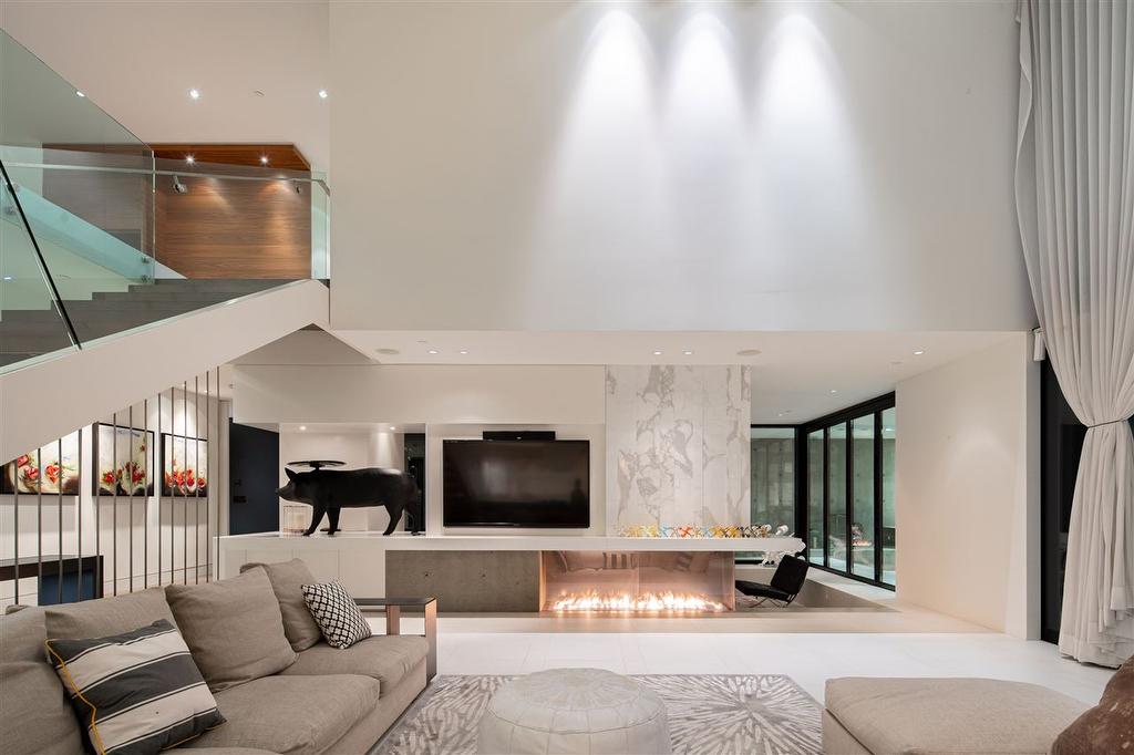 1071 Groveland Road, West Vancouver, BC