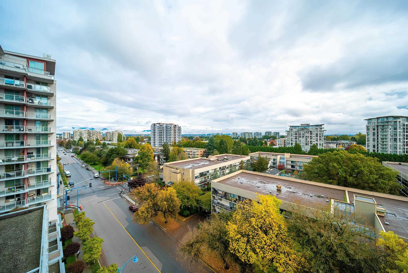 1007-6833 Buswell Street, Richmond, BC