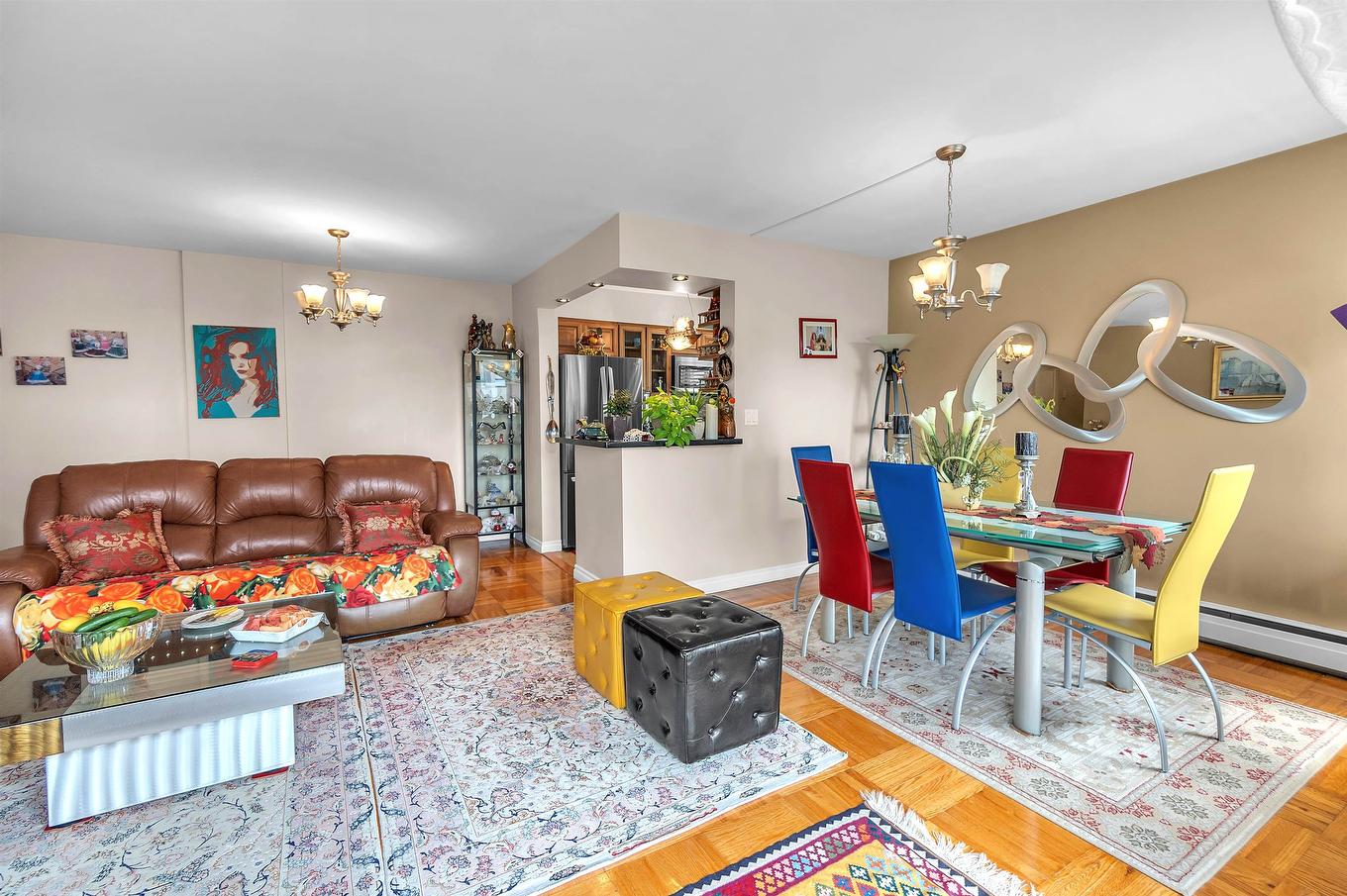 306-1750 Esquimalt Avenue, West Vancouver, BC