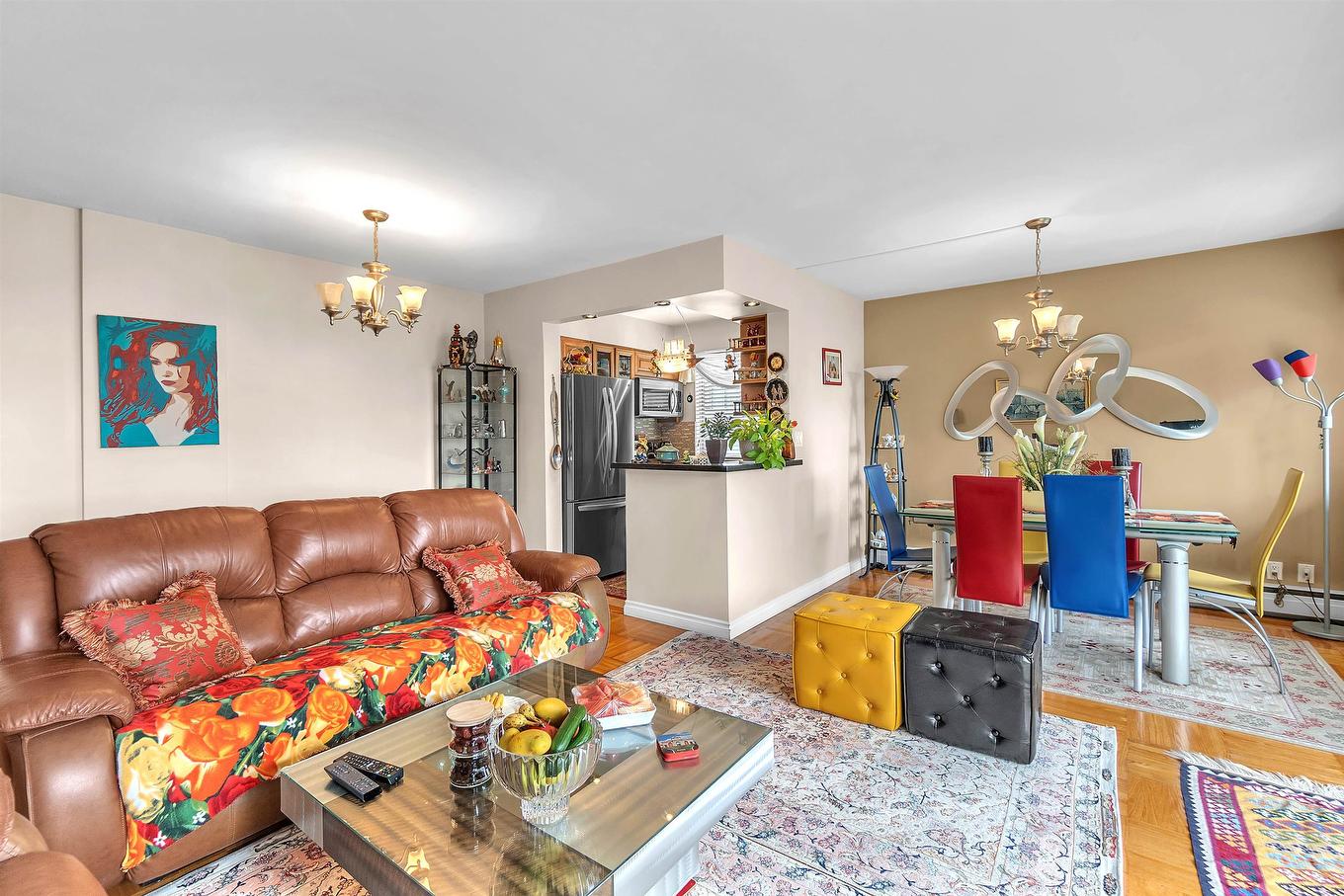 306-1750 Esquimalt Avenue, West Vancouver, BC