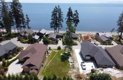 6014 Silverstone Lane Sechelt, BC V7Z 0T8
