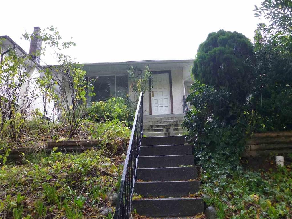 2731 Broadway E, Vancouver, BC