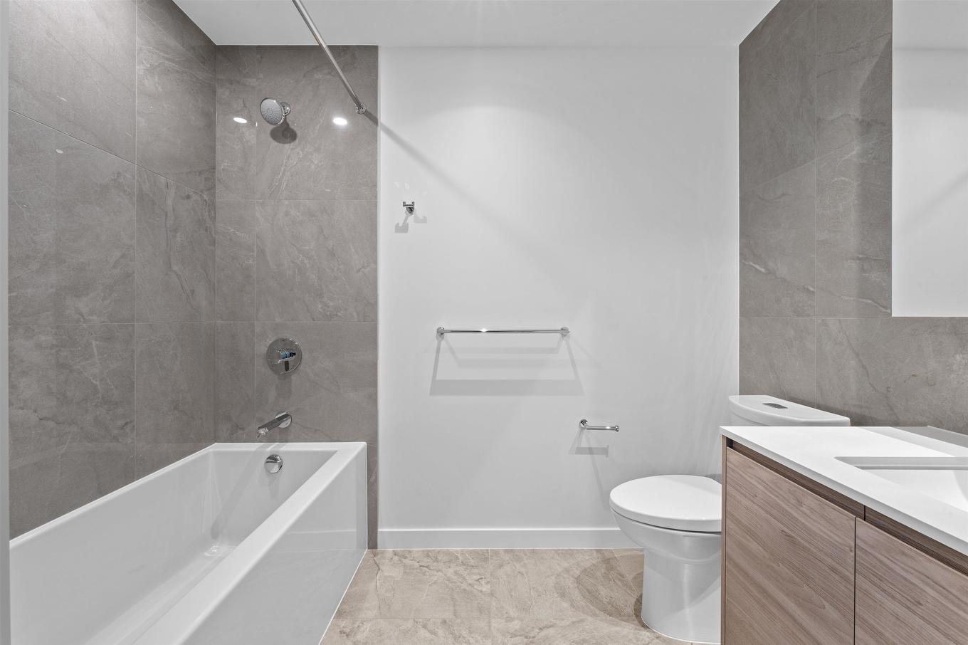 2905-680 Quayside Drive, New Westminster, BC