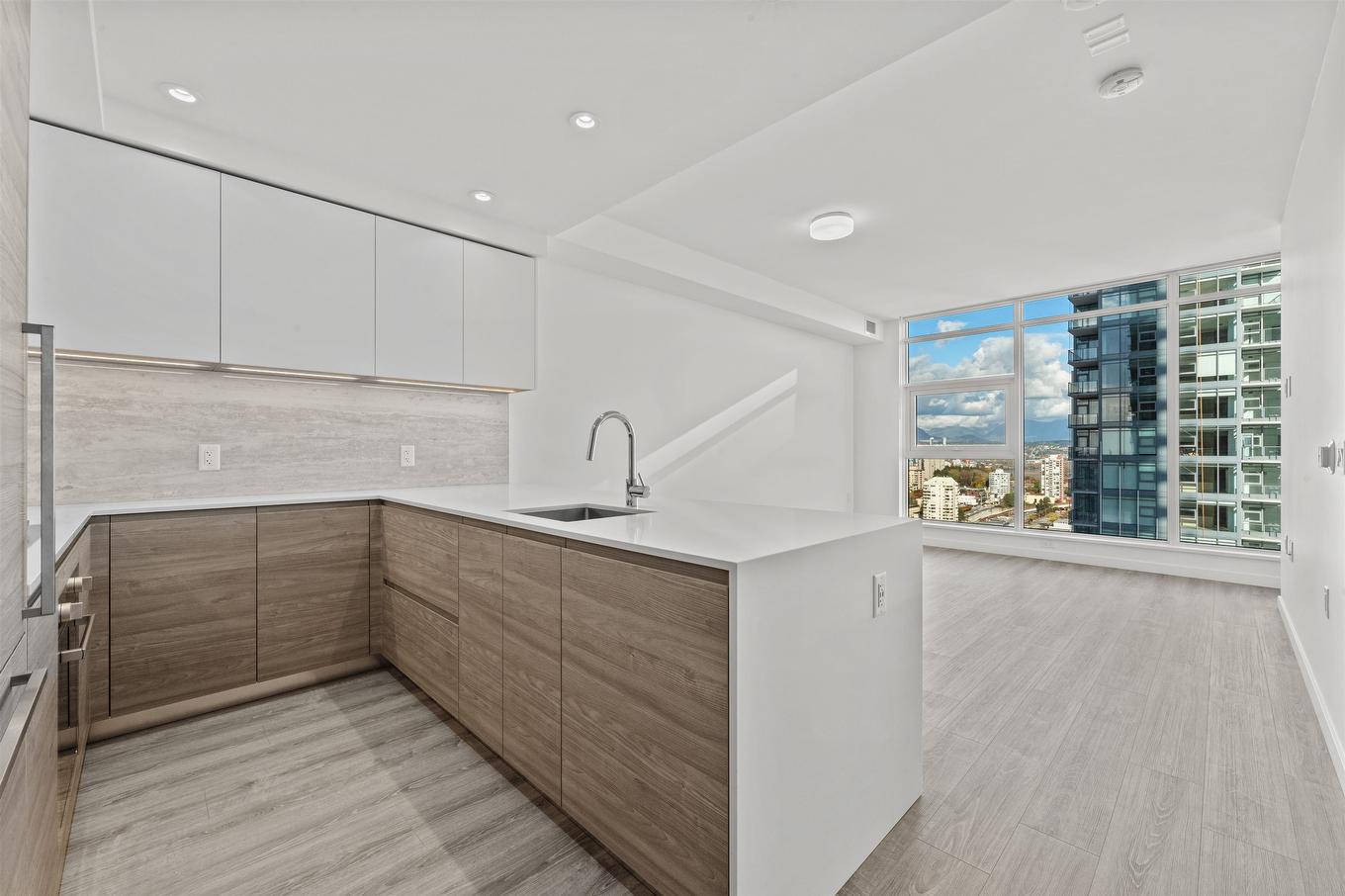 2905-680 Quayside Drive, New Westminster, BC