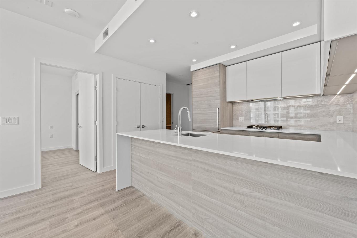 2905-680 Quayside Drive, New Westminster, BC