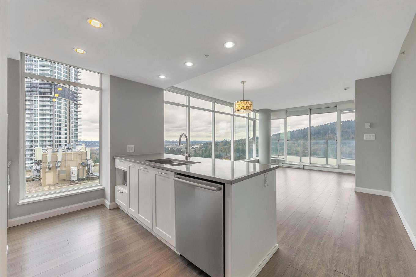 2302-520 Como Lake Avenue, Coquitlam, BC