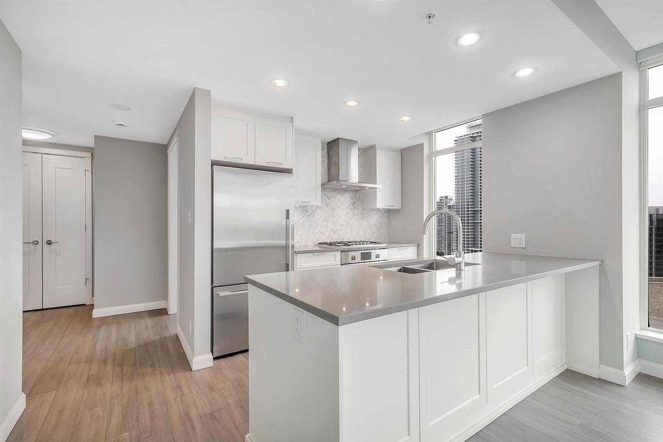 2302-520 Como Lake Avenue, Coquitlam, BC