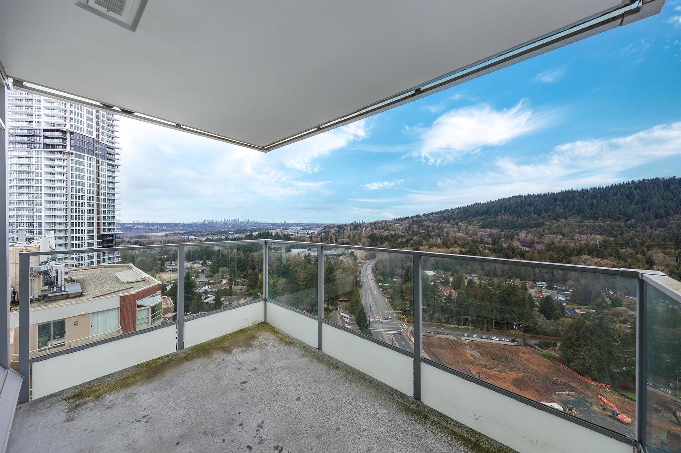 2302-520 Como Lake Avenue, Coquitlam, BC