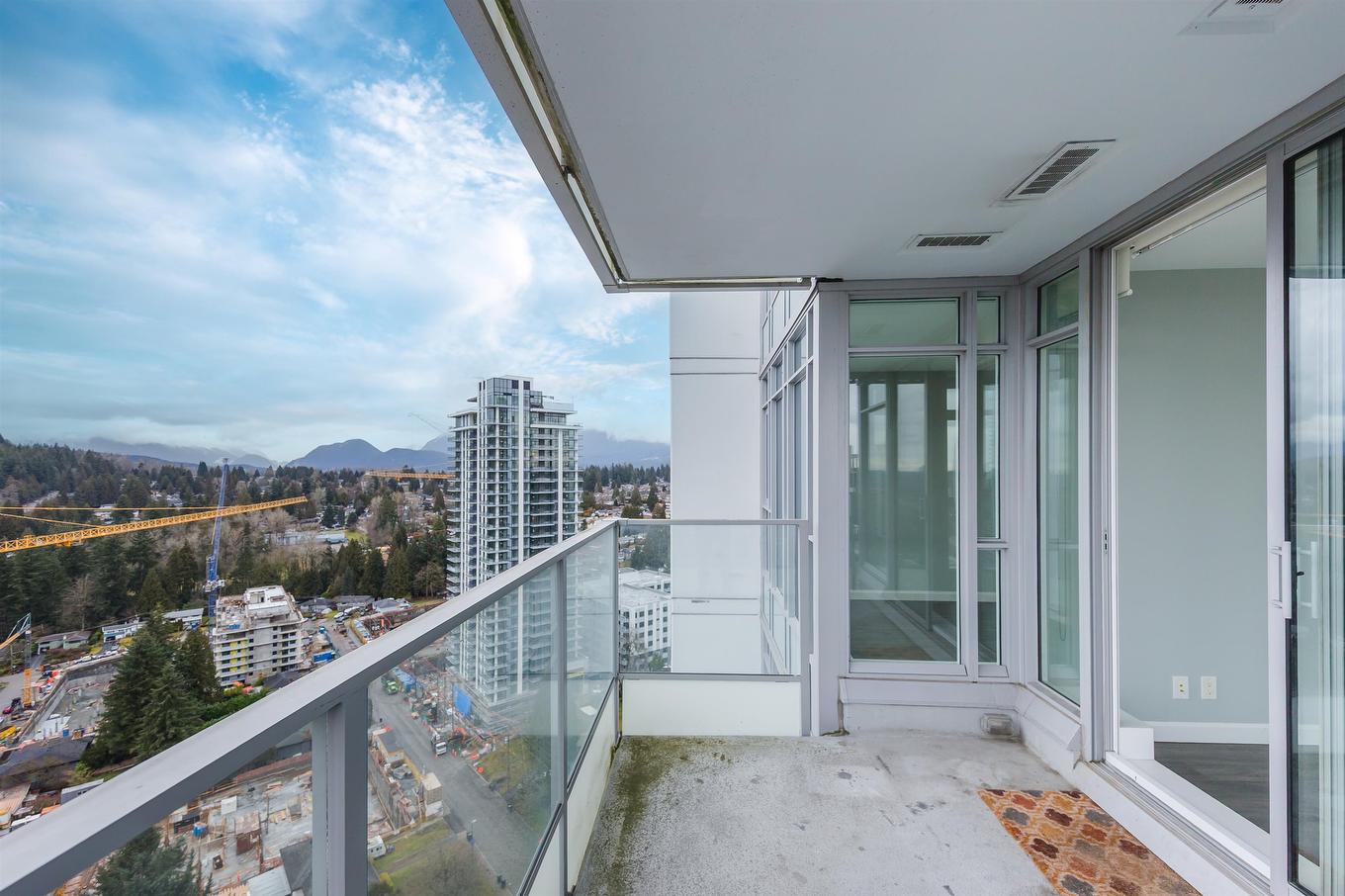 2302-520 Como Lake Avenue, Coquitlam, BC