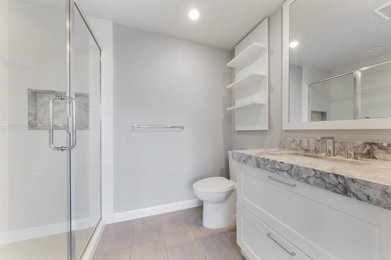 2302-520 Como Lake Avenue, Coquitlam, BC