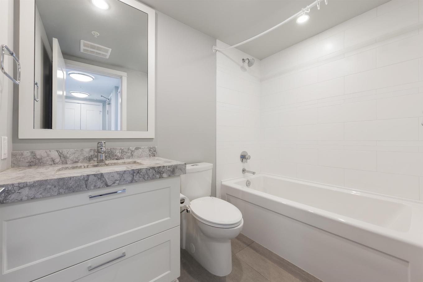 2302-520 Como Lake Avenue, Coquitlam, BC