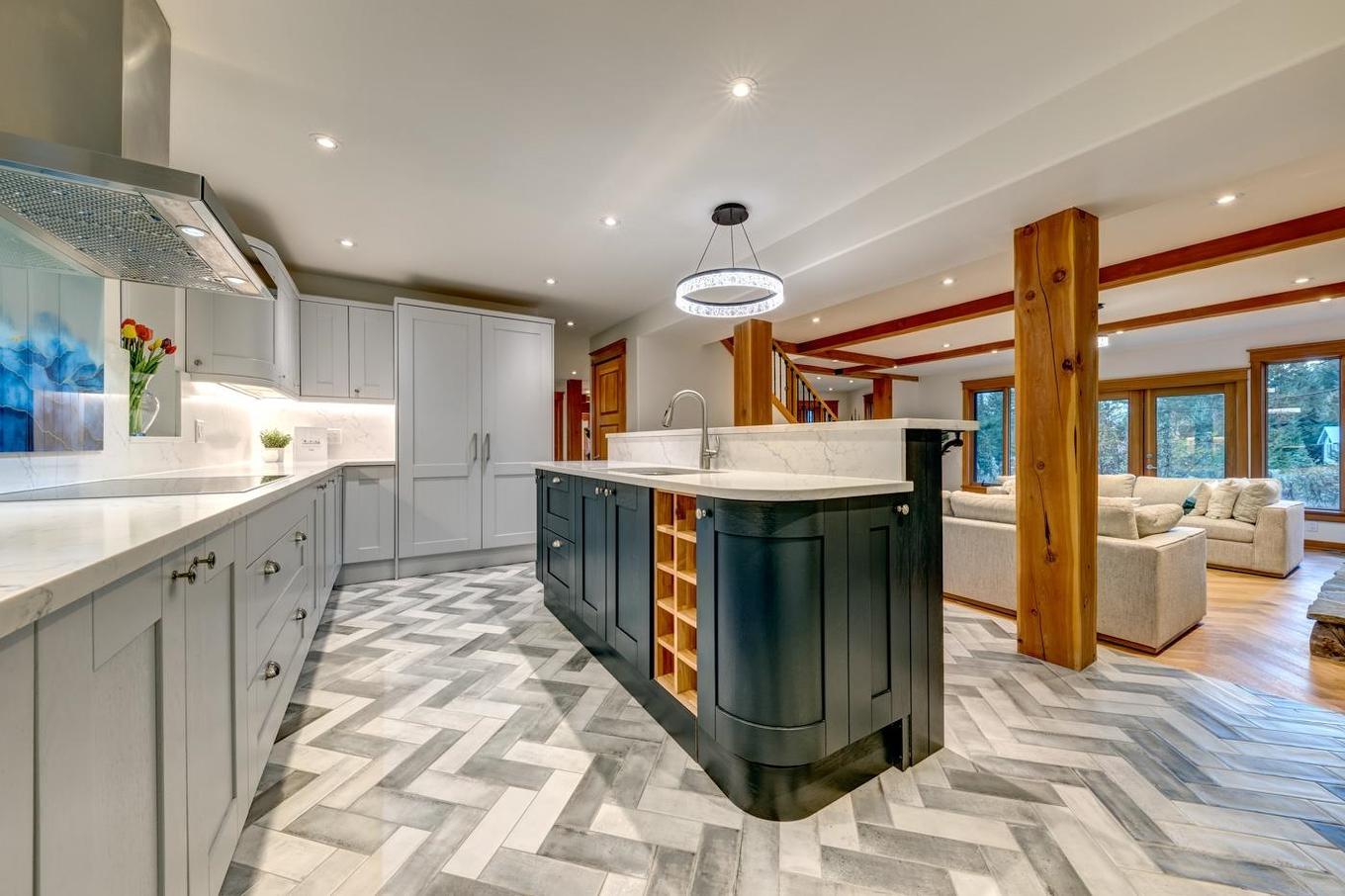 8348 Mountain View Drive, Whistler, BC