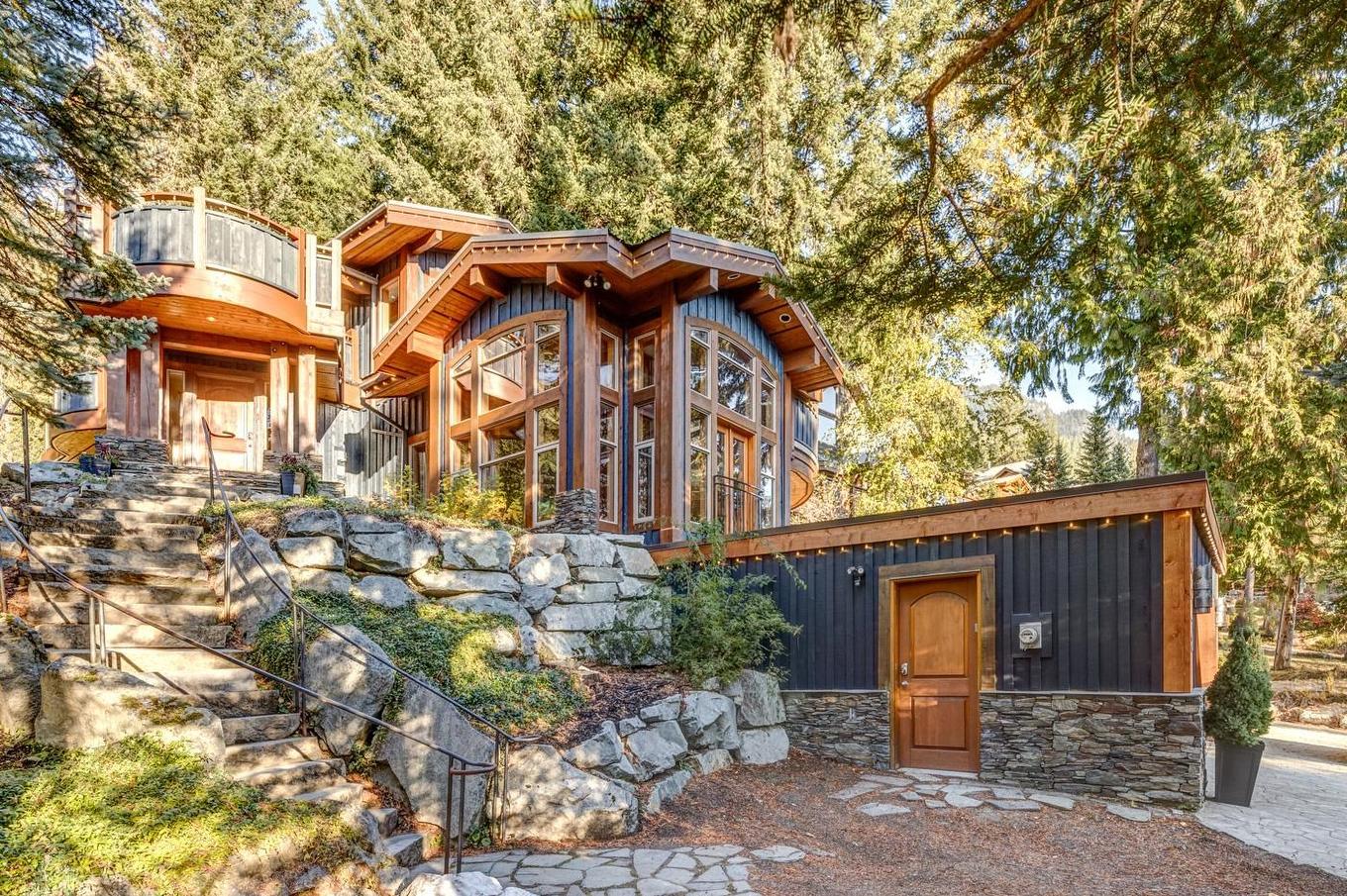 8348 Mountain View Drive, Whistler, BC