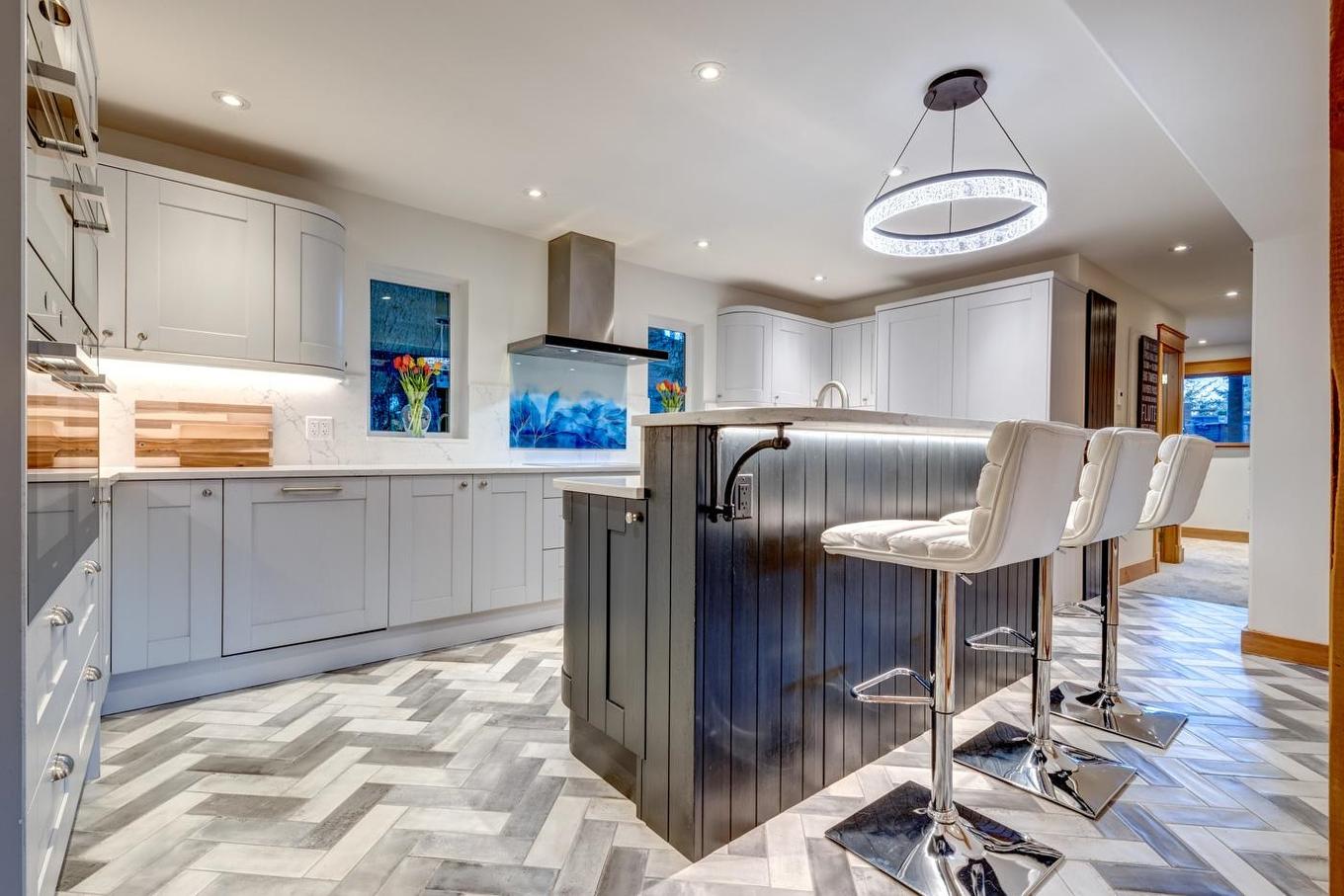 8348 Mountain View Drive, Whistler, BC