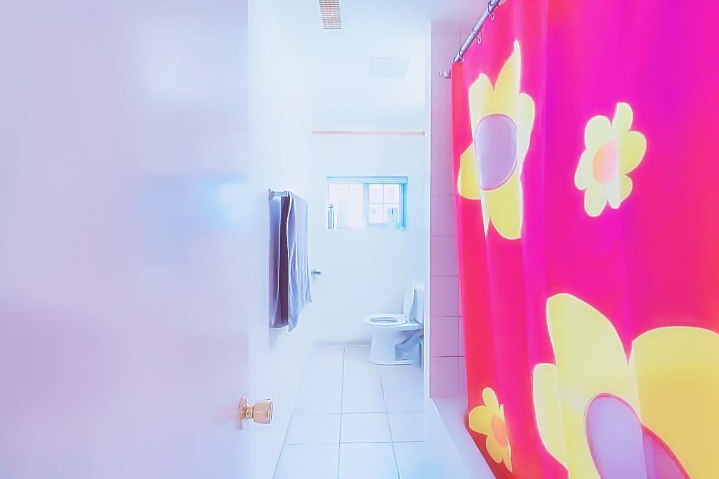 5530 College Street, Vancouver, BC