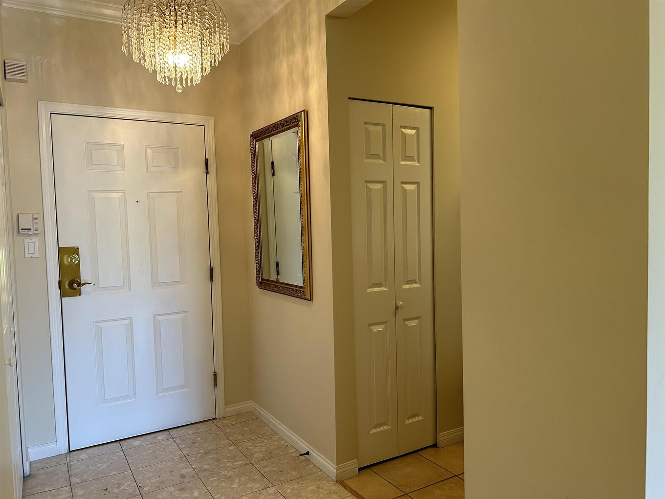 225-3098 Guildford Way, Coquitlam, BC