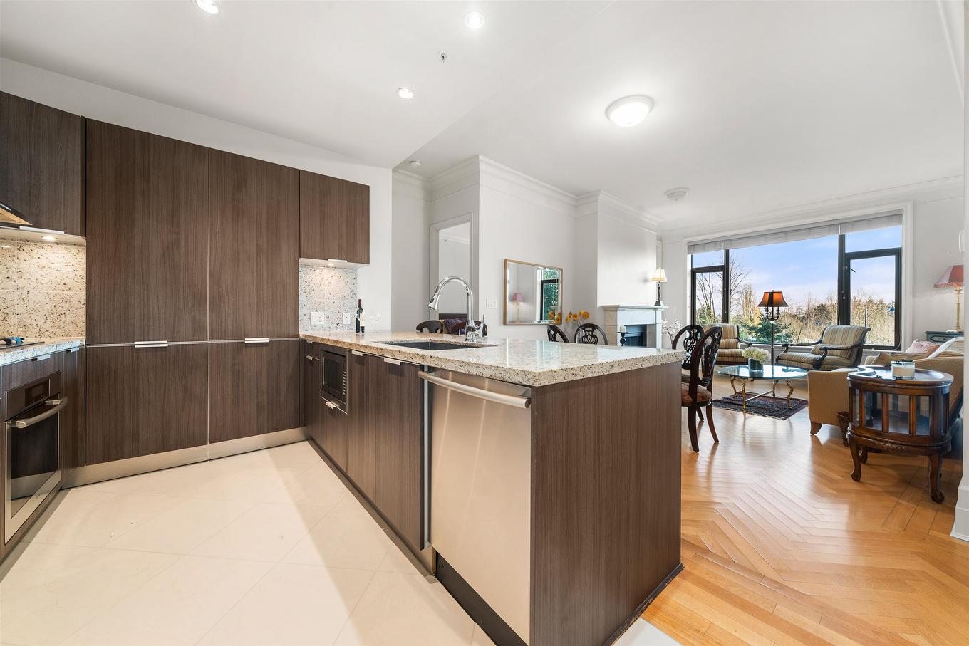 402-568 Waters Edge Crescent, West Vancouver, BC