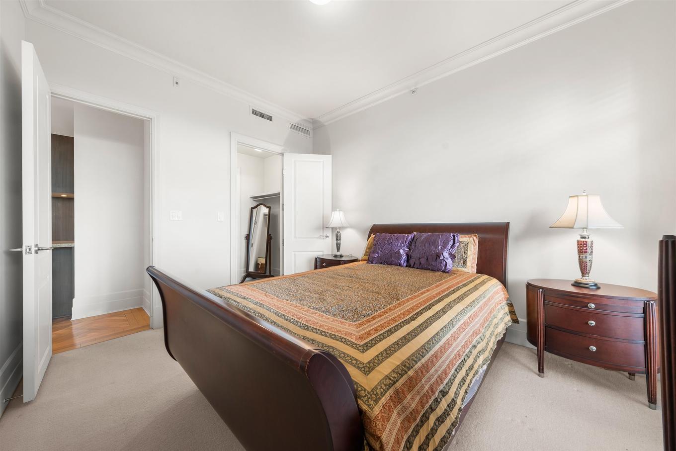 402-568 Waters Edge Crescent, West Vancouver, BC