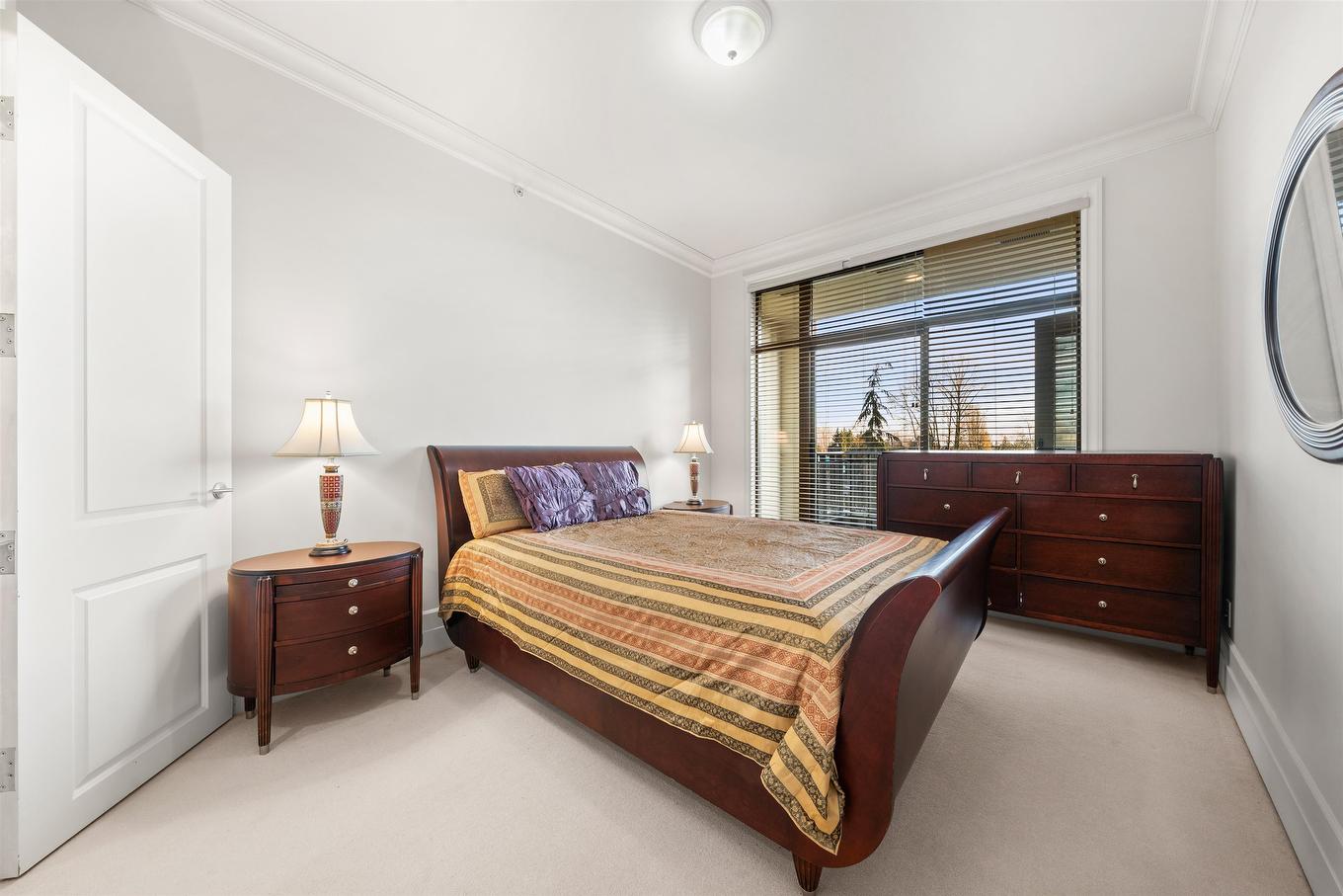 402-568 Waters Edge Crescent, West Vancouver, BC