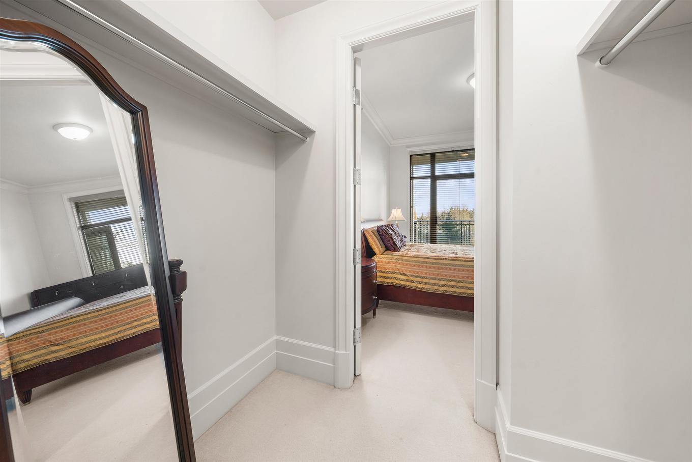 402-568 Waters Edge Crescent, West Vancouver, BC