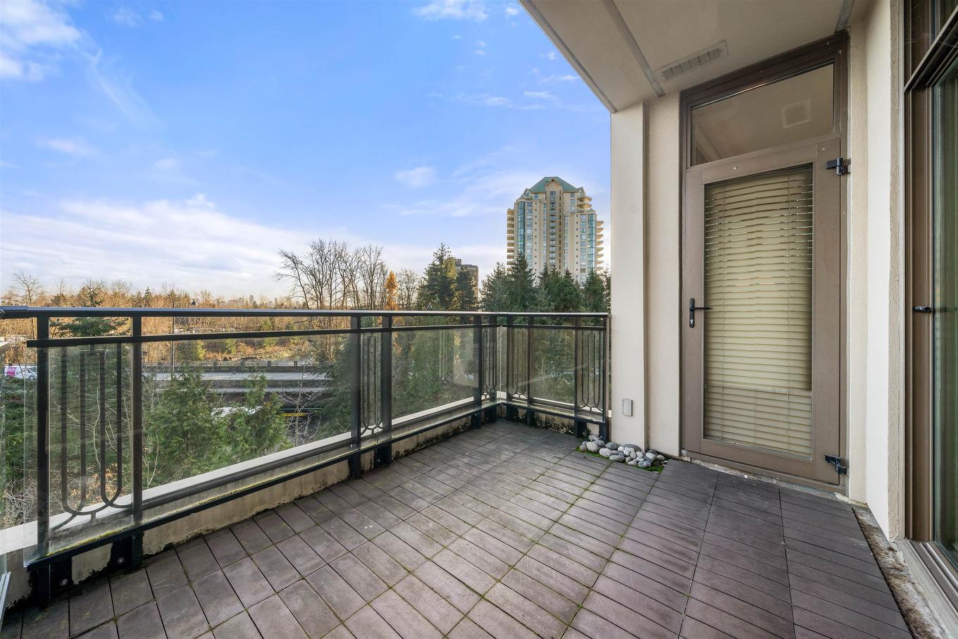 402-568 Waters Edge Crescent, West Vancouver, BC