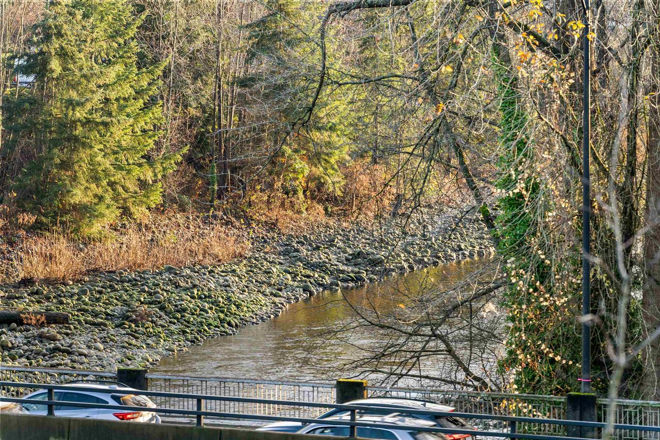 402-568 Waters Edge Crescent, West Vancouver, BC