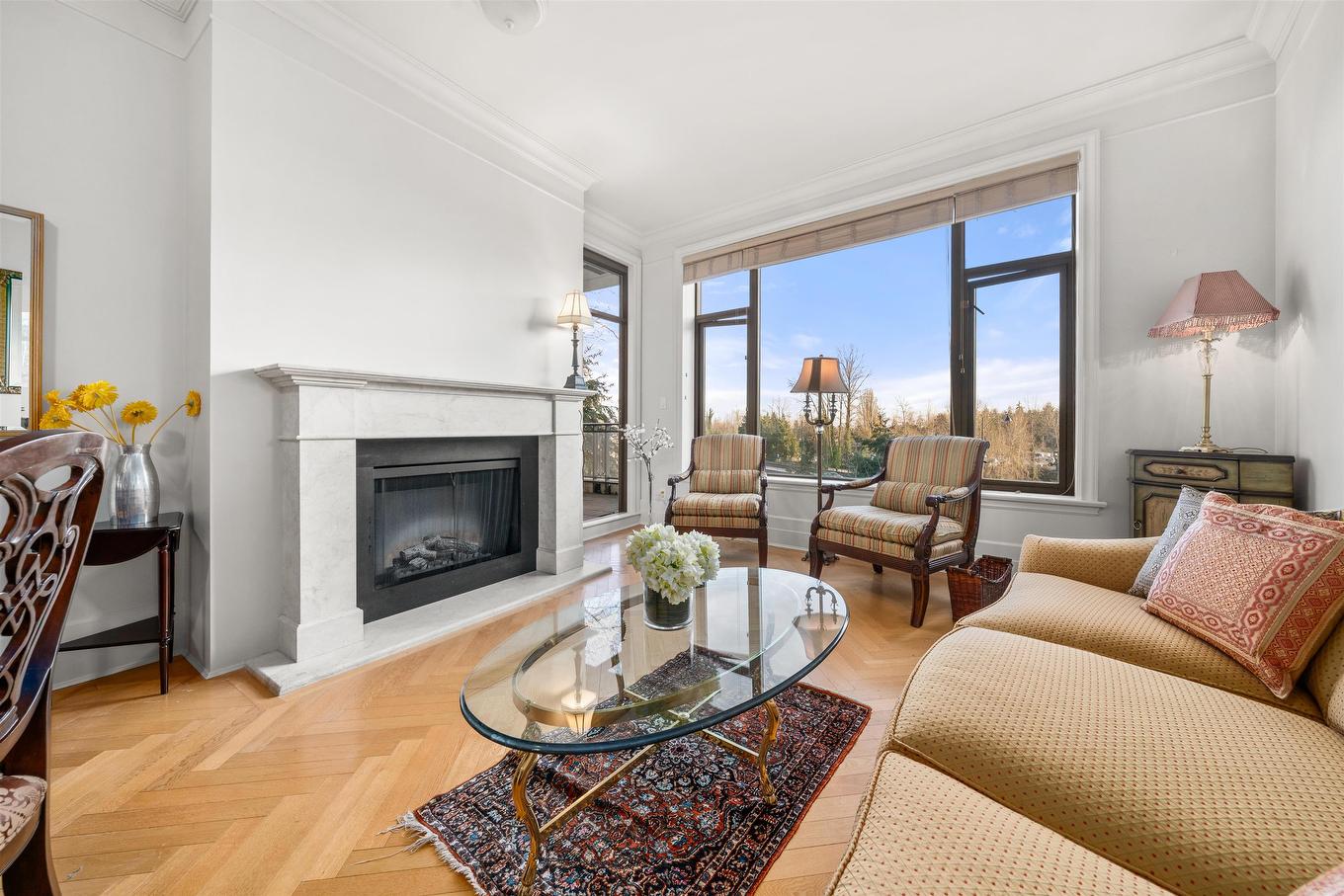 402-568 Waters Edge Crescent, West Vancouver, BC