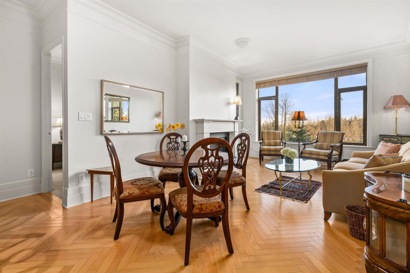 402-568 Waters Edge Crescent, West Vancouver, BC