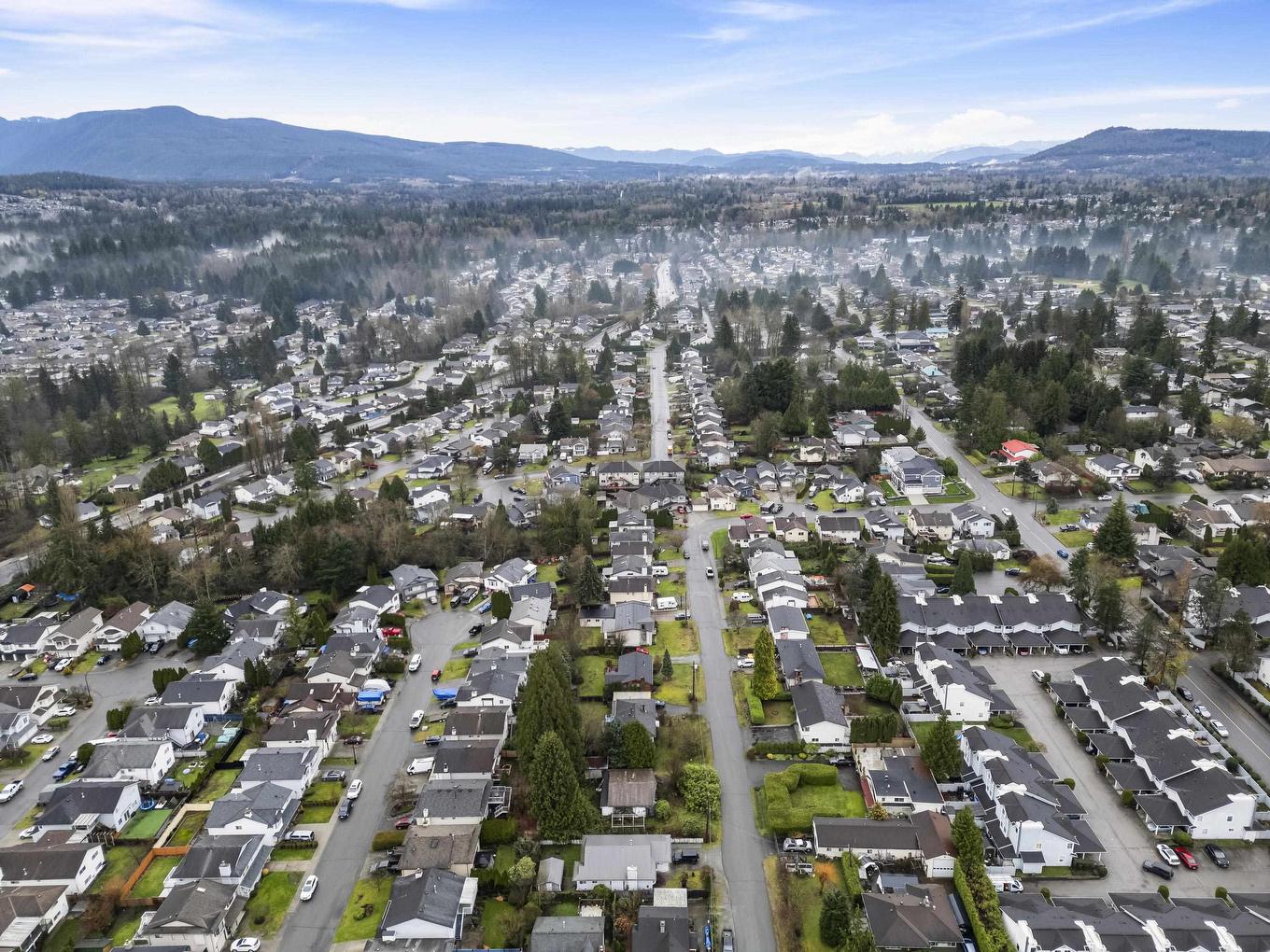 22421 Streng Avenue, Maple Ridge, BC