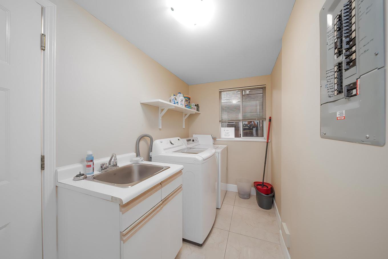 9311 Cunningham Place, Richmond, BC