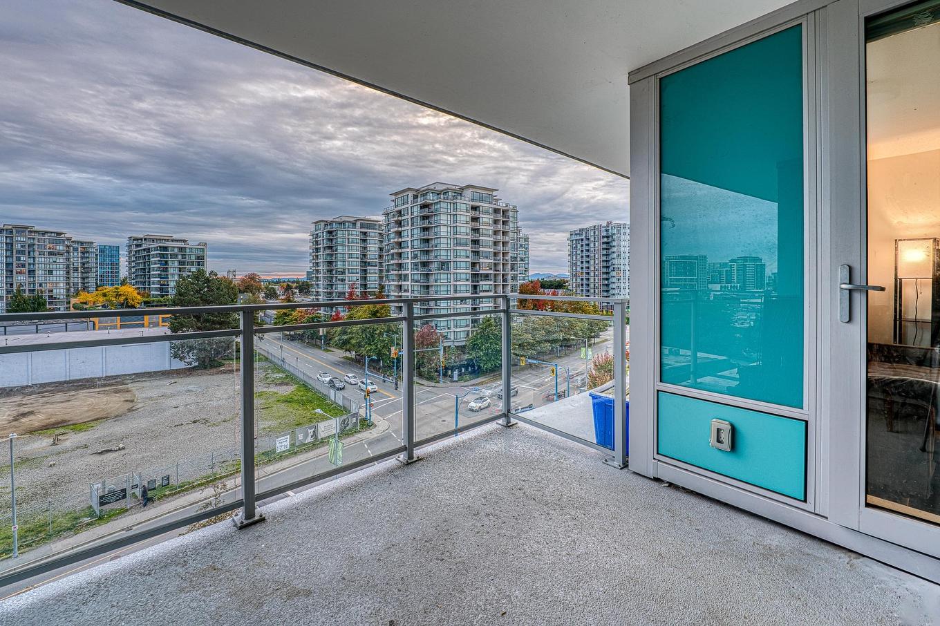 805-7688 Alderbridge Way, Richmond, BC