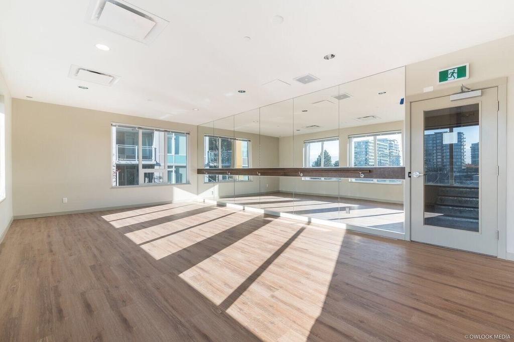 805-7688 Alderbridge Way, Richmond, BC