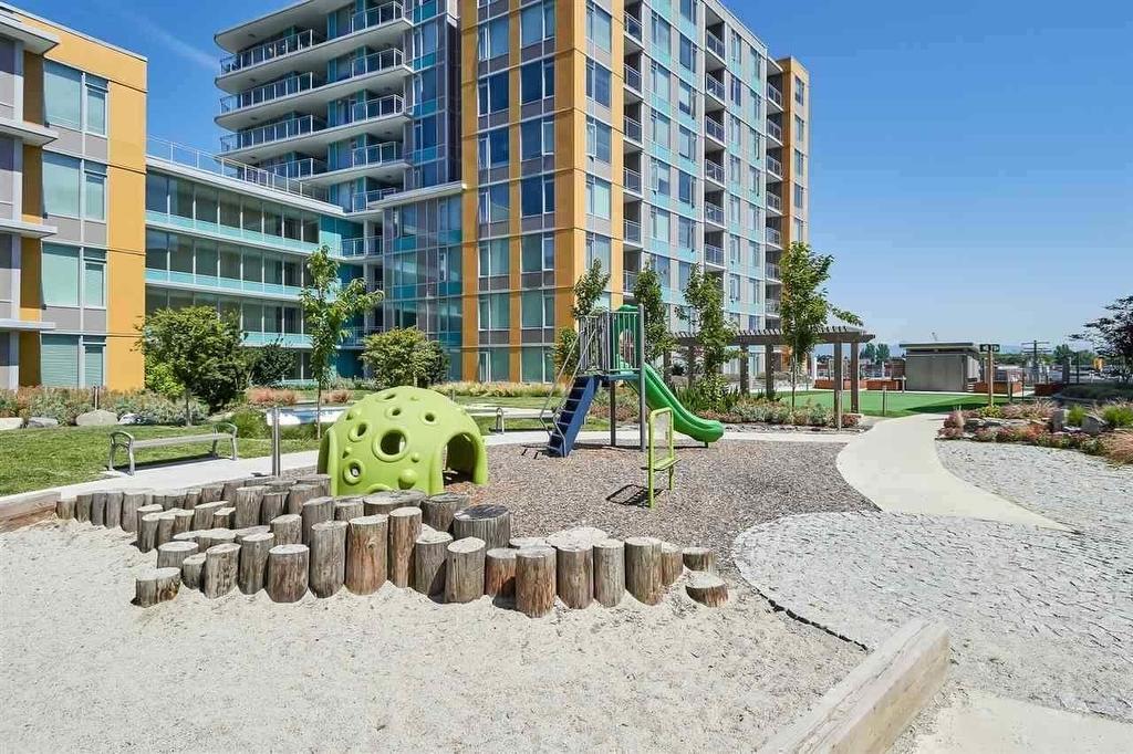 805-7688 Alderbridge Way, Richmond, BC