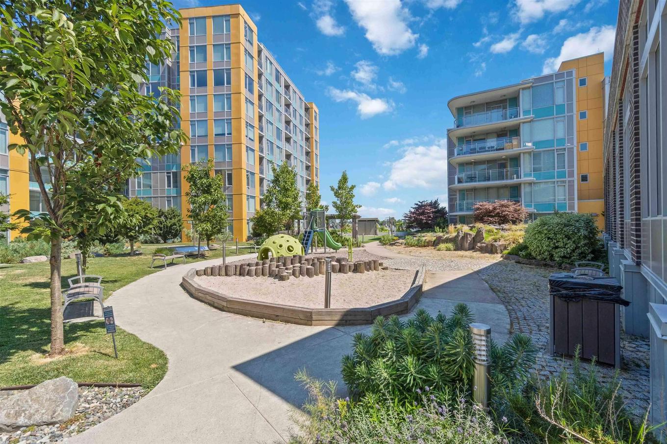 805-7688 Alderbridge Way, Richmond, BC