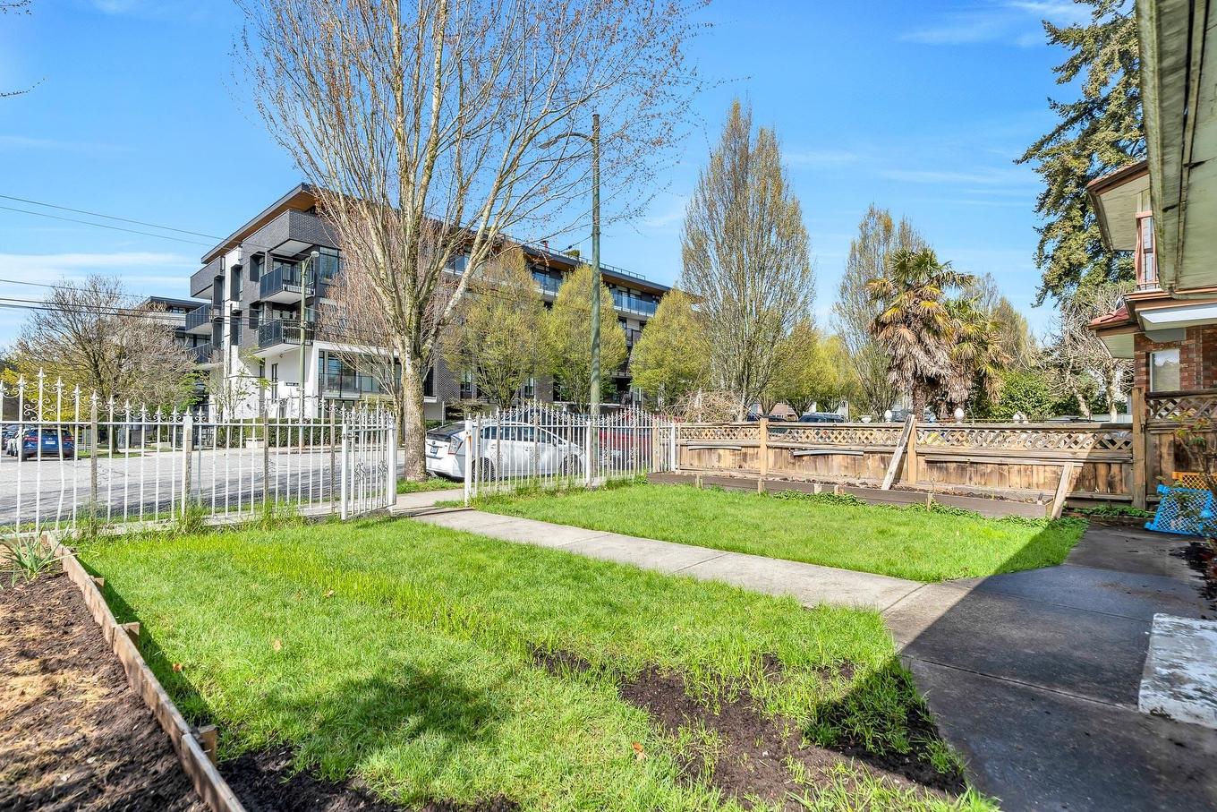 5092 Main Street, Vancouver, BC