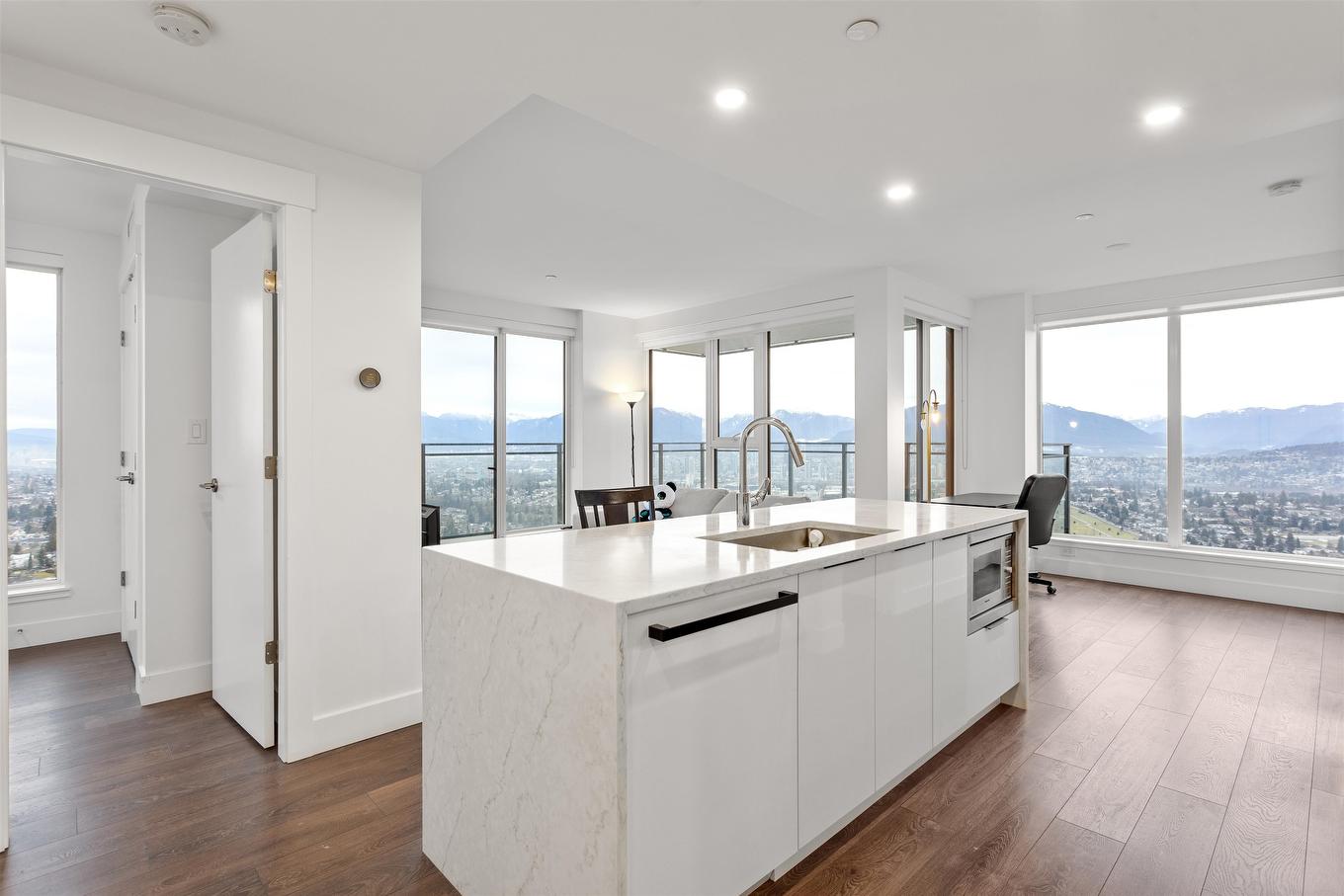 3608-4711 Hazel Street, Burnaby, BC