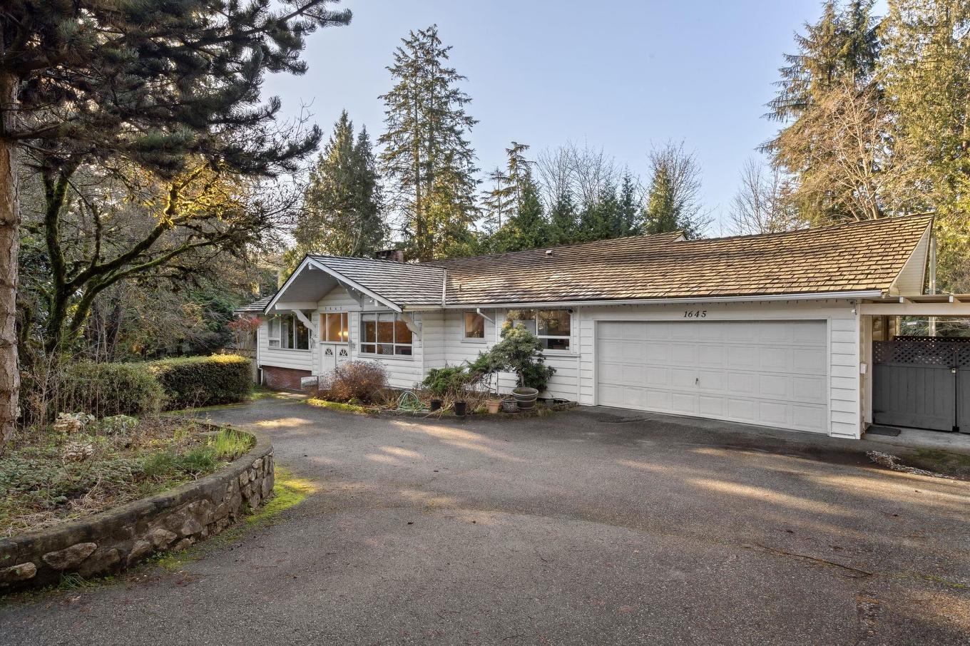 1645 Taylor Way, West Vancouver, BC