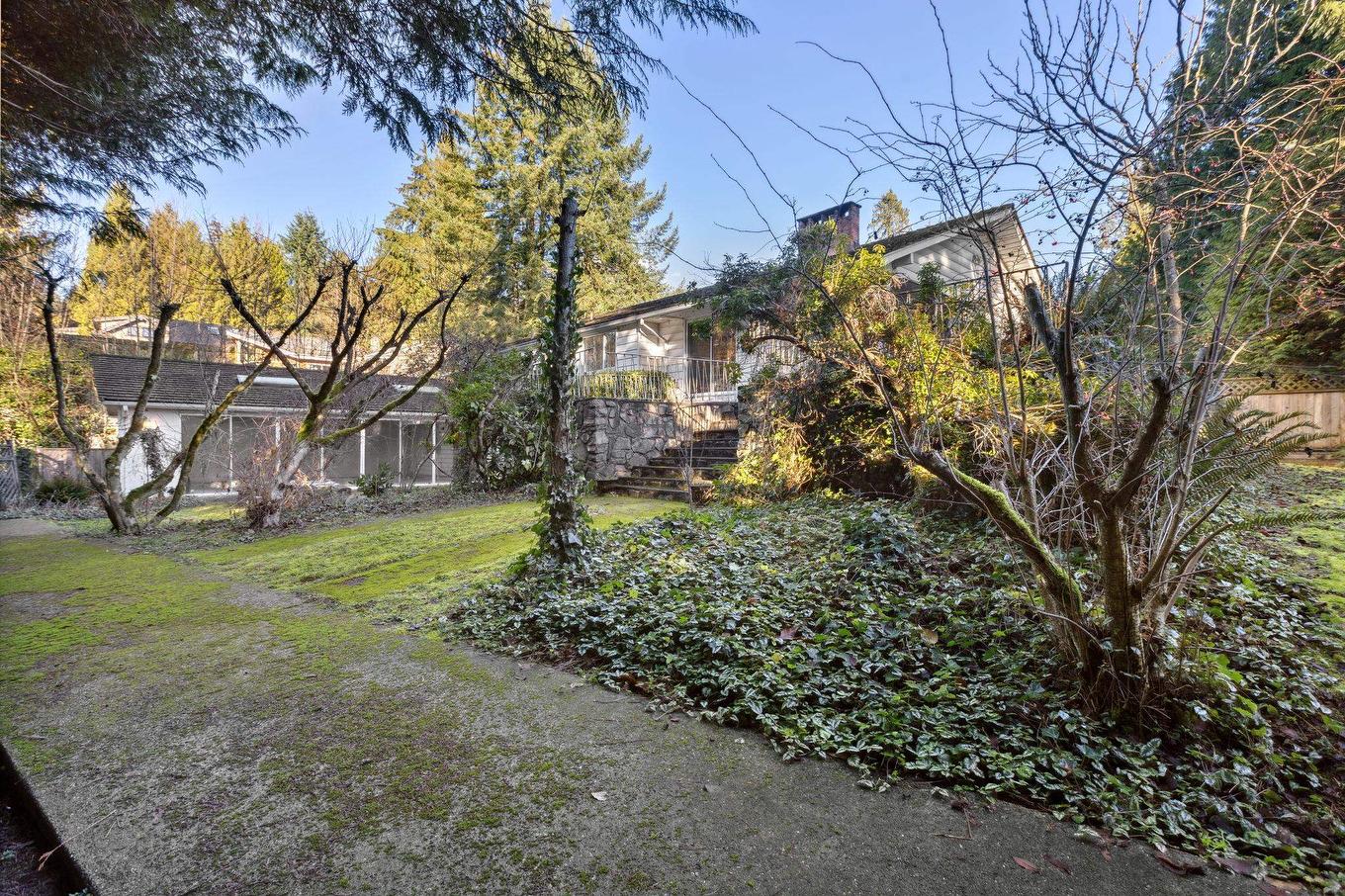 1645 Taylor Way, West Vancouver, BC